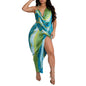 Backless swinging collar dress
